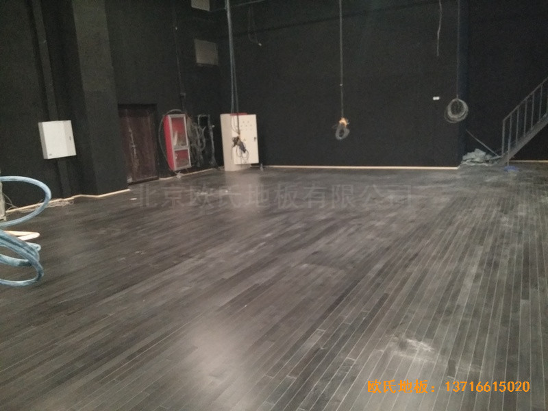 唐山师范学院舞台体育木地板铺装案例4