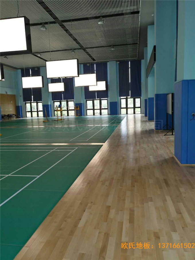 广东珠海市中航花园羽毛球馆运动木地板铺设案例2