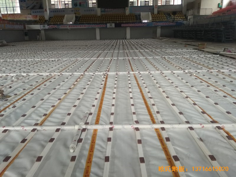 广西桂林龙胜县民族体育馆体育地板铺装案例1