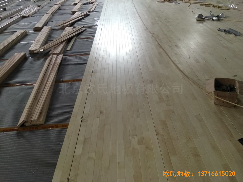 广西桂林龙胜县民族体育馆体育地板铺装案例2