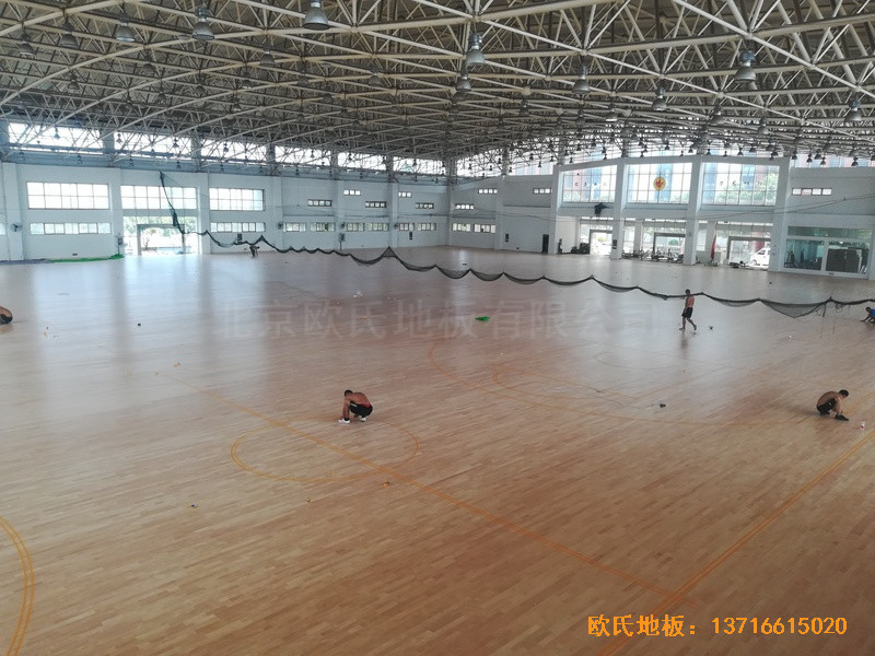 武汉体育学院运动木地板安装案例3