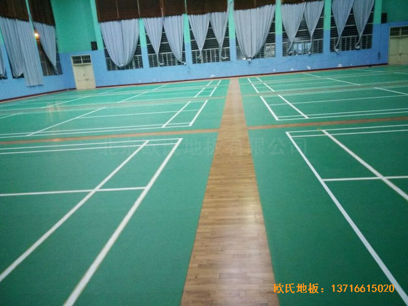 江苏科技大学羽毛球馆运动木地板安装案例1