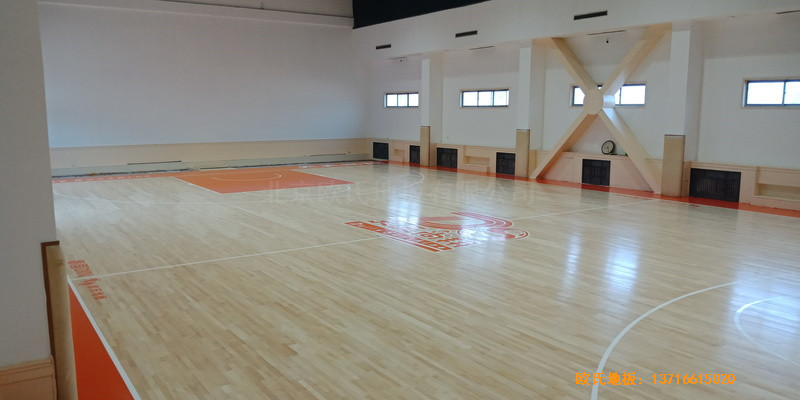 北方温泉会议中心篮球馆体育地板铺设案例5