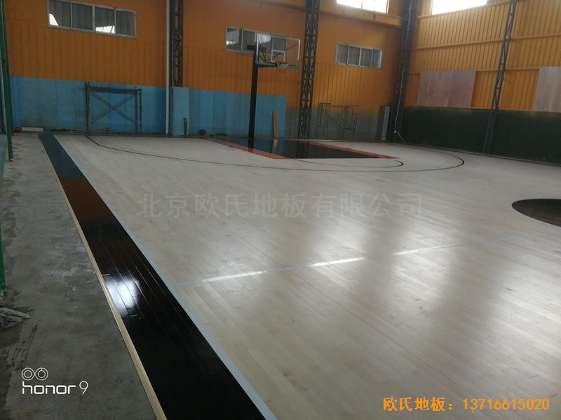 上海卫清东路弄麦子俱乐部运动地板安装案例4