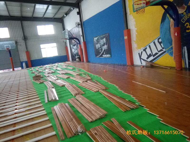 上海闵行kBT蓝球训练馆体育木地板施工案例2