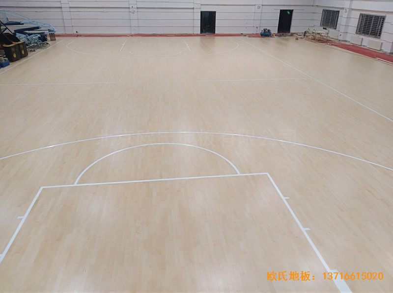新疆克拉玛依消防大队篮球馆体育木地板铺装案例5
