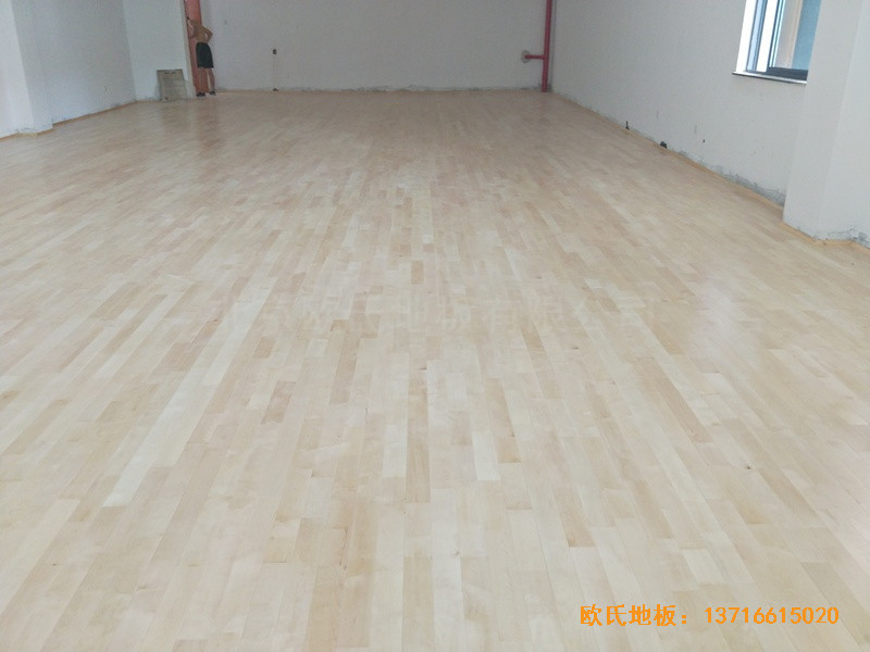杭州分水镇徐凝小学运动馆运动地板安装案例4