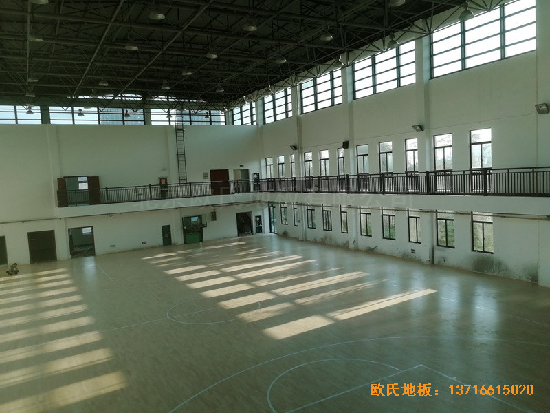 杭州建德篮球馆体育木地板铺设案例4
