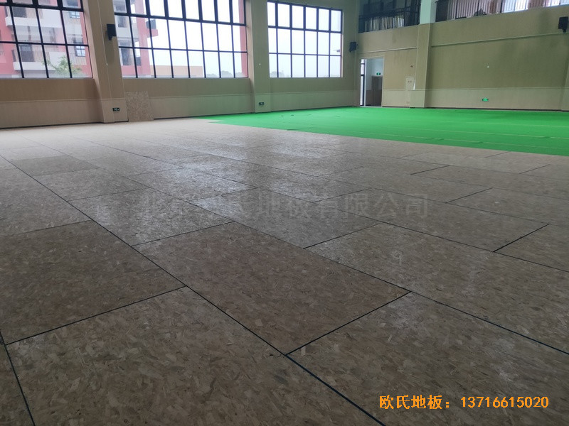 杭州高中启成校区篮球馆运动地板安装案例2