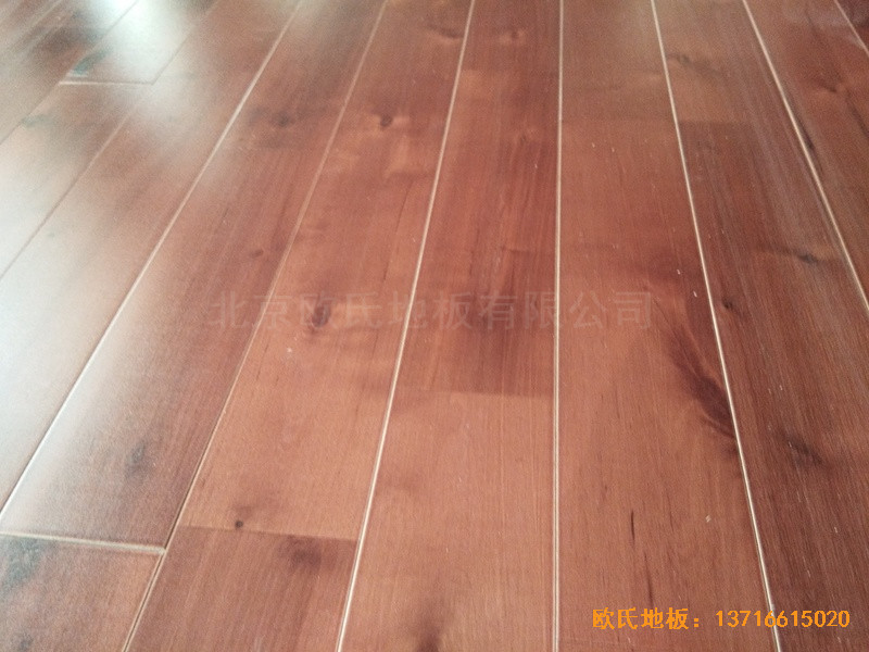 临沂飞天舞蹈学校体育木地板铺装案例3
