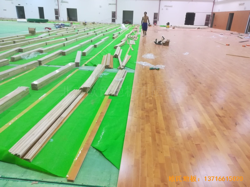 江苏上海大众仪征分公司运动馆运动木地板施工案例3