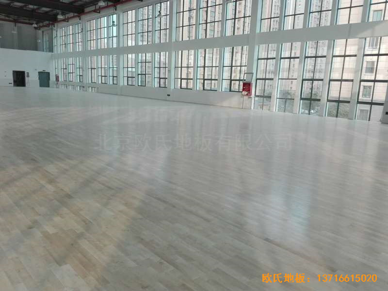 江苏农贸市场体育馆体育地板安装案例0