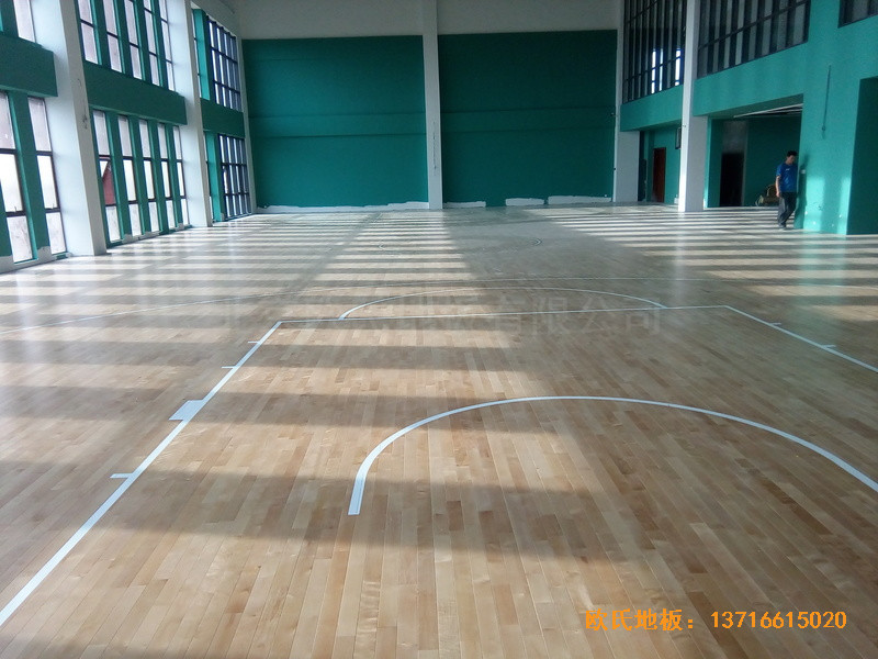 江苏南京汉风公司篮球馆体育地板安装案例0