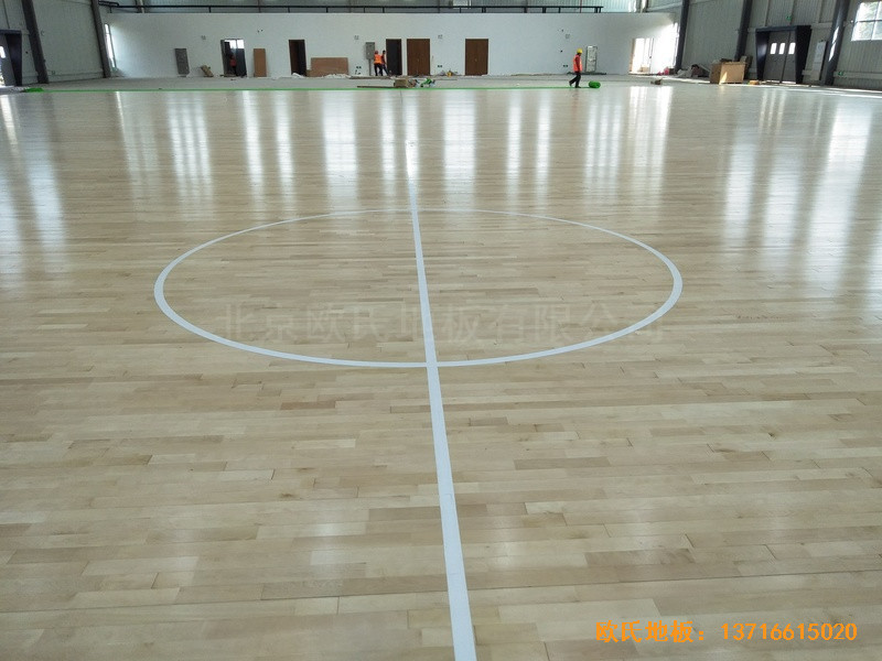 江苏新能源科技公司篮球馆运动地板铺装案例4