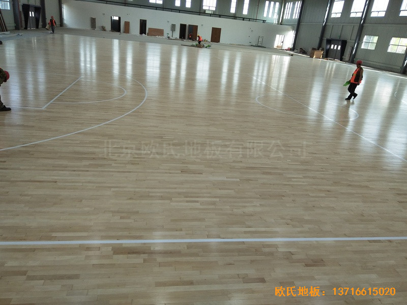 江苏新能源科技公司篮球馆运动地板铺装案例5