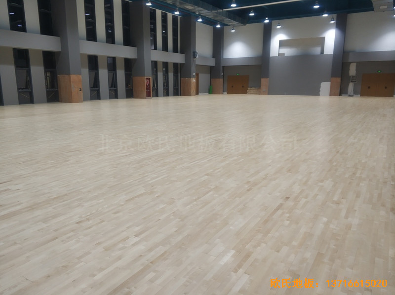 江苏盐城金风科技篮球馆运动地板施工案例3