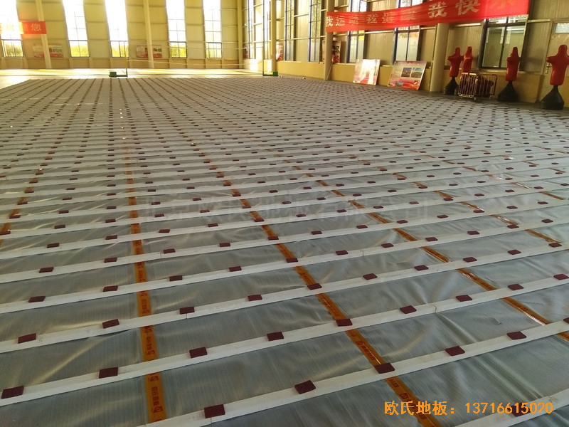 江苏虎腰村爱尔行业学校运动馆运动地板铺装案例2
