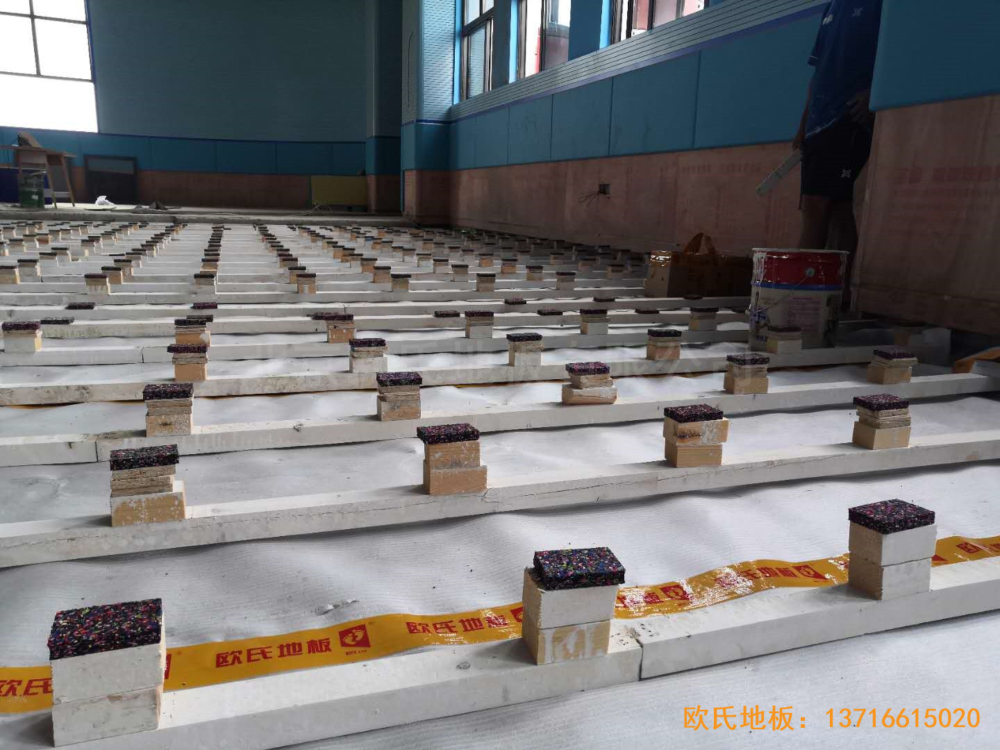 江西城西桥小学A区体育馆运动地板安装案例2