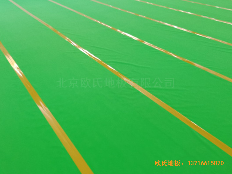 江西新余渝水七小篮球馆运动地板铺设案例3