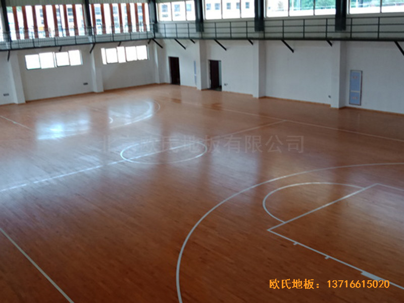 江西新余渝水七小篮球馆运动地板铺设案例5