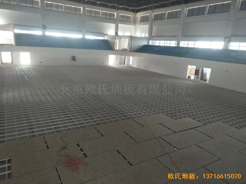 江西赣州天娇中学运动馆体育木地板安装案例3
