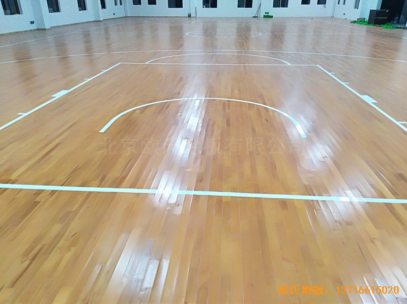 江西鹰潭余江县工业园区篮球馆体育木地板安装案例4