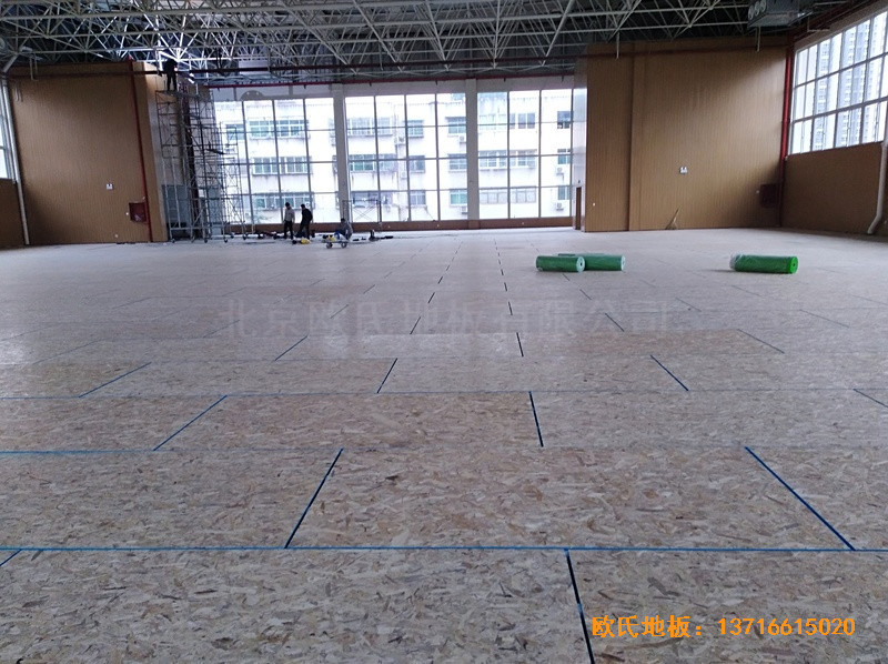 河南南阳十三中篮球馆运动木地板施工案例2