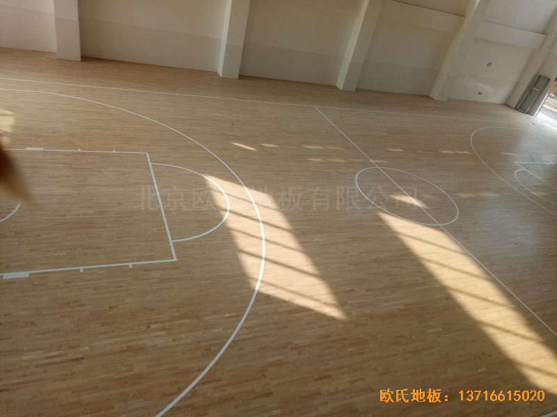 洛阳伊水小学篮球馆体育木地板铺设案例1