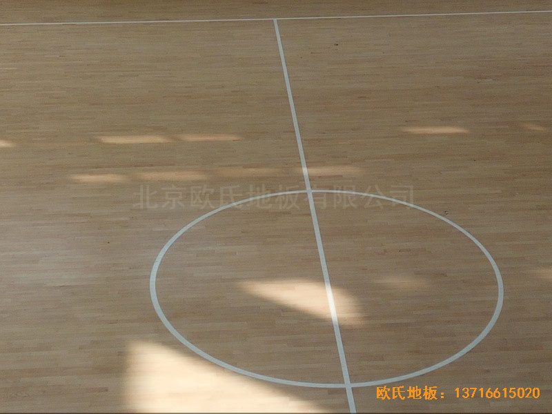 洛阳伊水小学篮球馆体育木地板铺设案例2