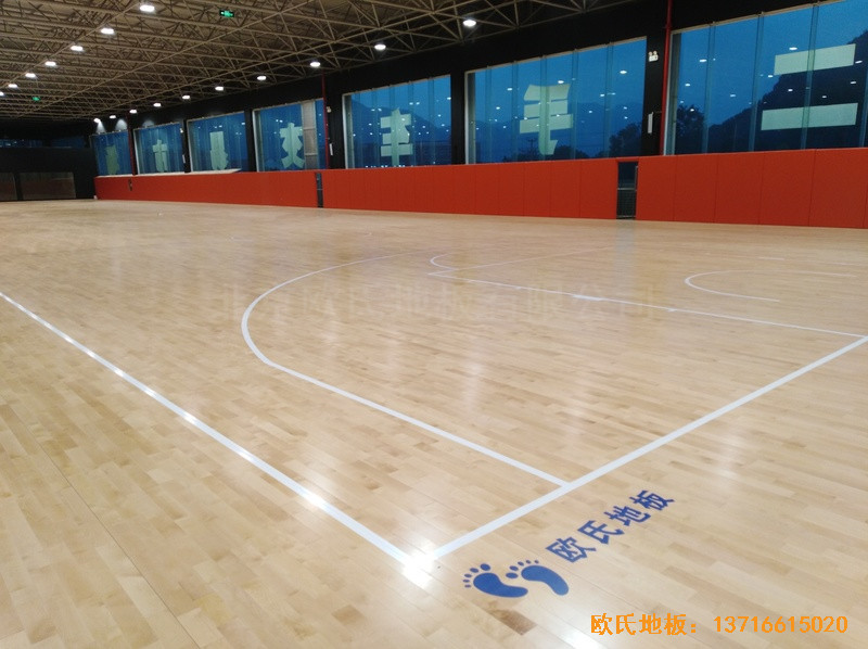 浙江临海WeArena篮球馆运动地板施工案例5