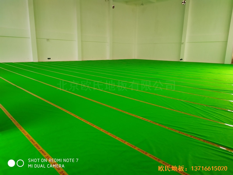浙江宁波热电公司篮球馆运动地板铺设案例2