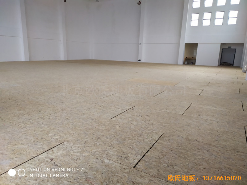 浙江宁波热电公司篮球馆运动地板铺设案例3