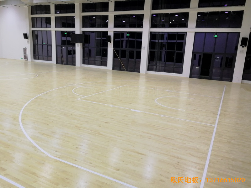 浙江舟山市舟山电厂篮球馆体育地板施工案例2