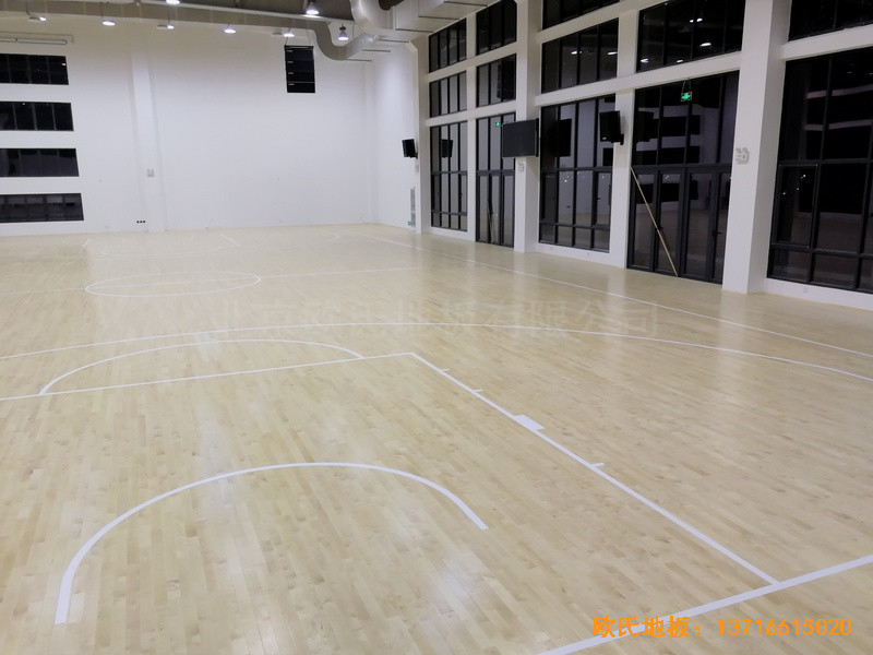 浙江舟山市舟山电厂篮球馆体育地板施工案例3