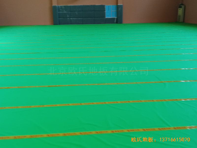 湖北武汉实验外国语学校篮球馆体育木地板铺设案例2
