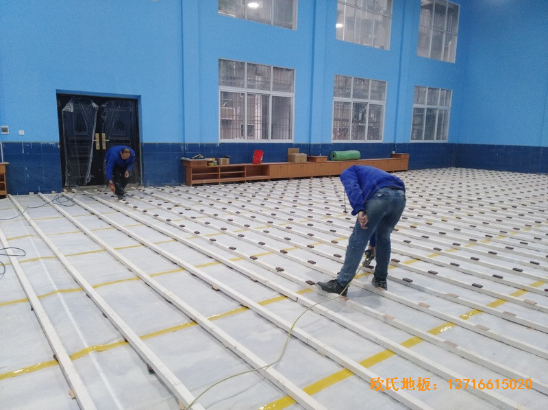 湖南娄底市建设银行羽毛球馆体育木地板铺装案例1