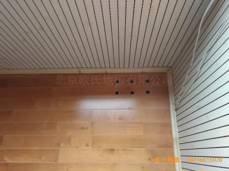 湖南岳麓南雅湘江中学篮球馆运动地板铺装案例2