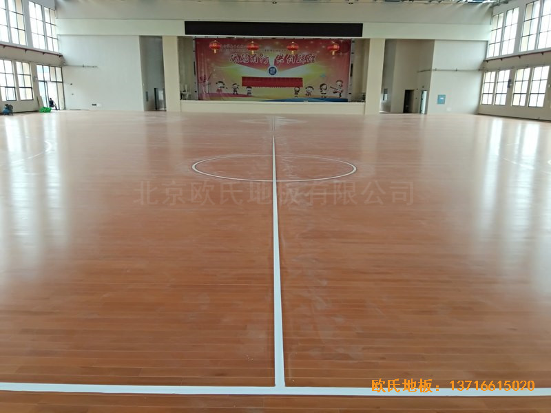 湖南岳麓南雅湘江中学篮球馆运动地板铺装案例5