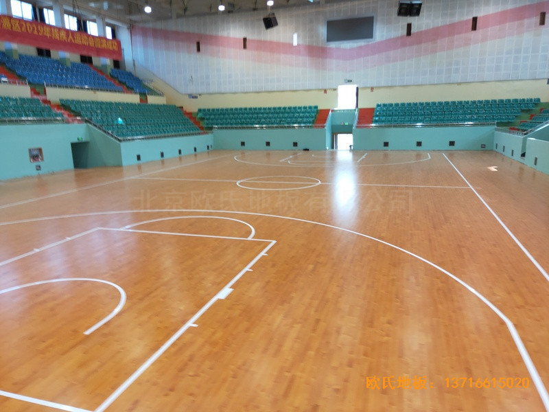 云南官渡区体育馆体育地板安装案例4