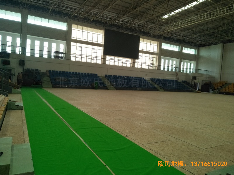 湖南邵阳学院篮球馆运动木地板铺装案例1
