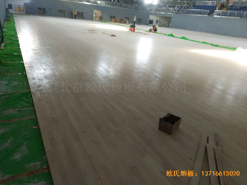 湖南黄花坪体育馆运动地板铺设案例3