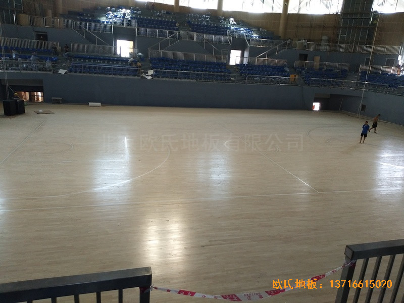 湖南黄花坪体育馆运动地板铺设案例4