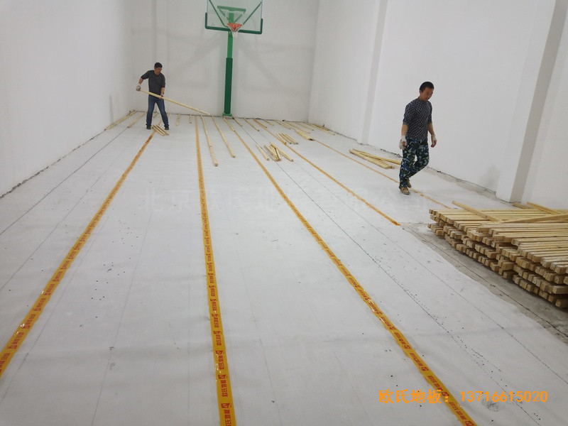 西城区黄寺大街24号院篮球馆体育地板铺装案例2