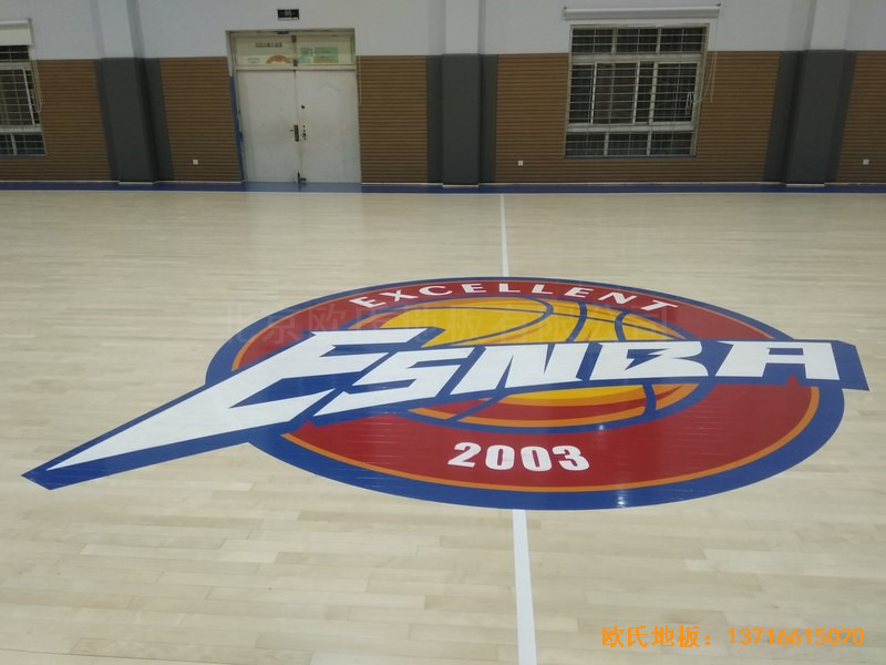 郑州恩比篮球幻俱乐部运动木地板施工案例3