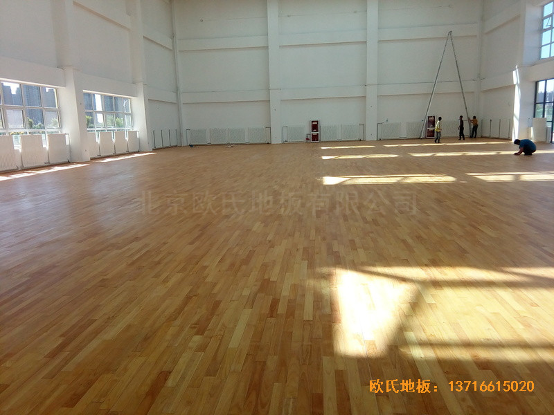银川北师大银川小学篮球馆运动木地板安装案例3