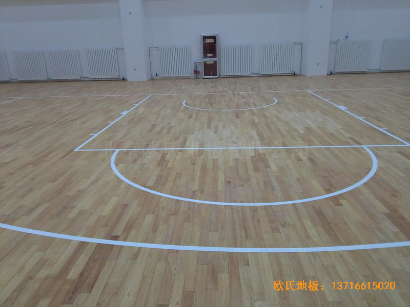 银川北师大银川小学篮球馆运动木地板安装案例4