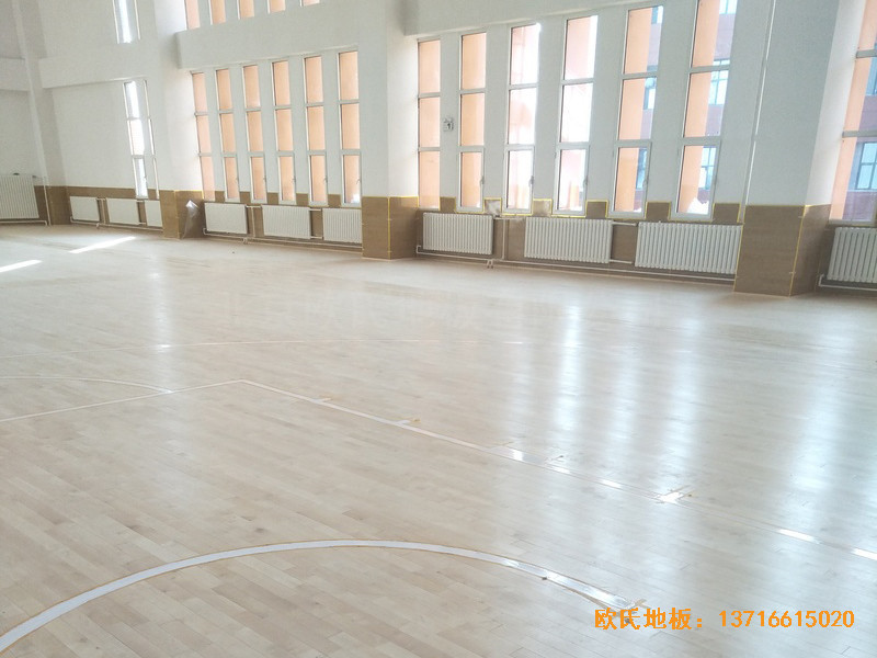 银川第二十九中学篮球馆运动地板安装案例4