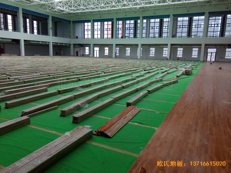 陕西安康职业技术学院篮球馆运动木地板铺装案例2