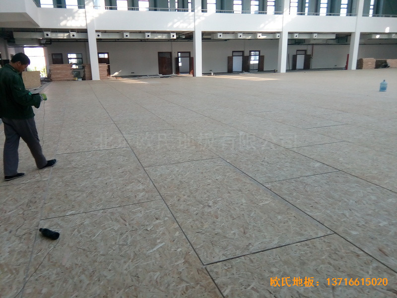 陕西安康职业技术学院篮球馆运动木地板铺装案例3