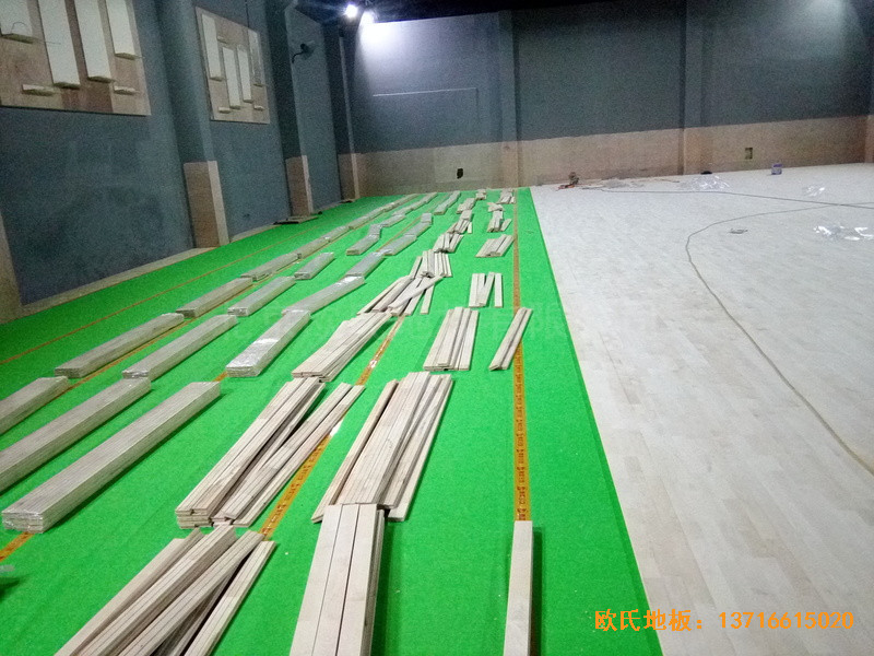 上海松江区kc篮球公园体育地板铺装案例1
